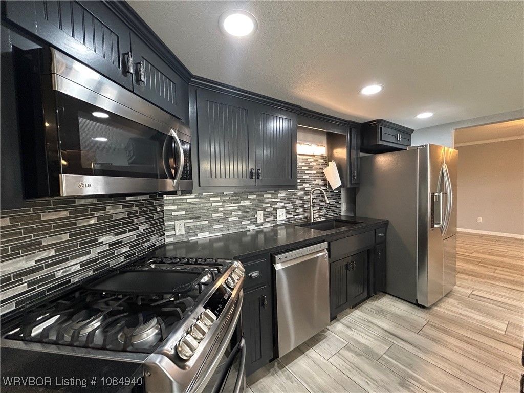 8813 Canterbury Cove 8813 Canterbury Cove