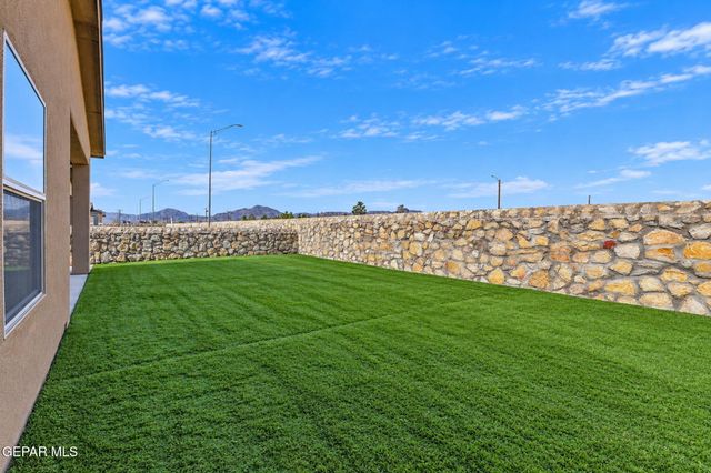 12129 Bahjat Drive, El Paso, TX 79934