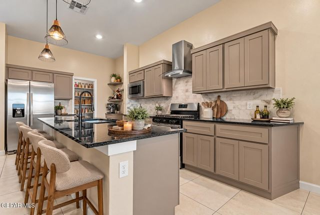12129 Bahjat Drive, El Paso, TX 79934