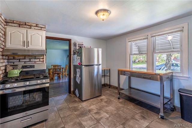 77 Peinkofer Drive, Cheektowaga, NY 14225
