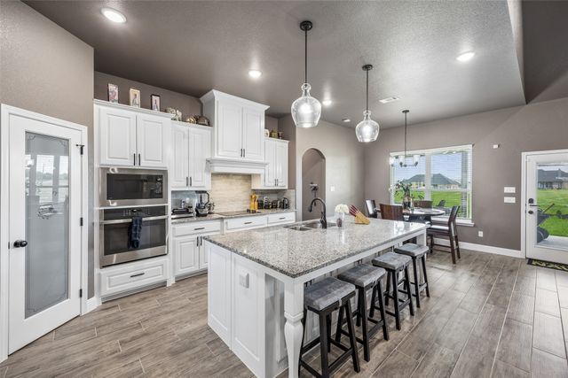 2000 Donna Court, Reno, TX 76020