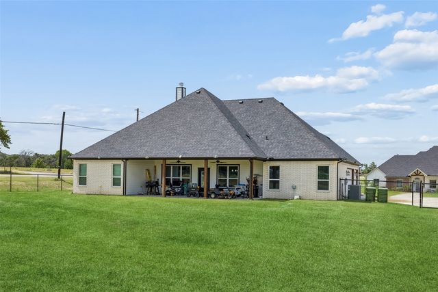 2000 Donna Court, Reno, TX 76020