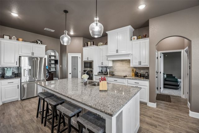 2000 Donna Court, Reno, TX 76020