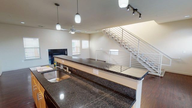 2606 Wilson ST 1001, Austin, TX 78704