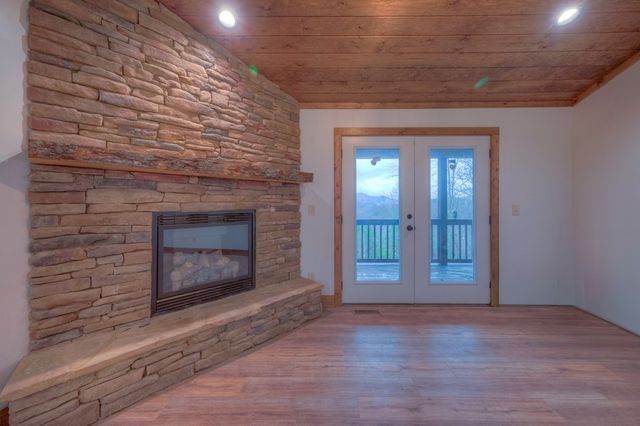 147 High Ridge Road, Murphy, NC 28906