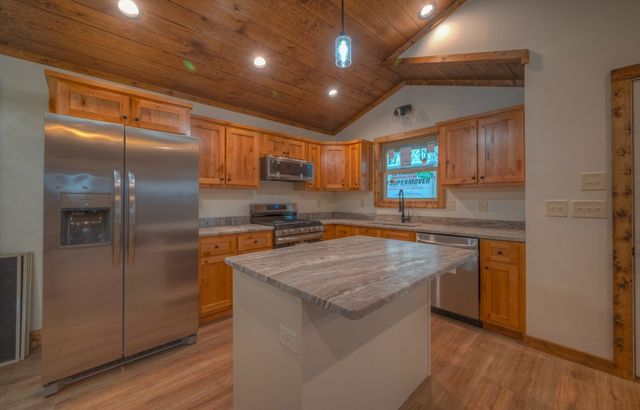 147 High Ridge Road, Murphy, NC 28906