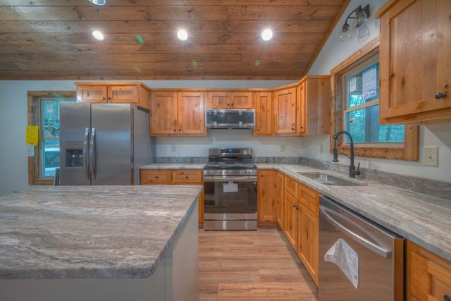 147 High Ridge Road, Murphy, NC 28906