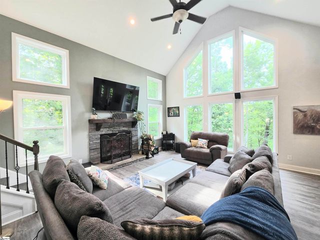 11 Lindsey Hill Trail, Marietta, SC 29661