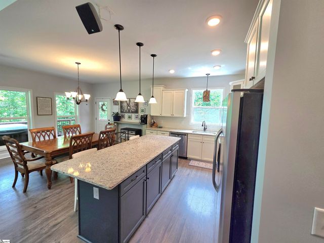 11 Lindsey Hill Trail, Marietta, SC 29661