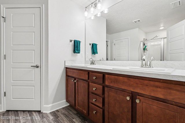 325 Kapok Court NW, Palm Bay, FL 32907