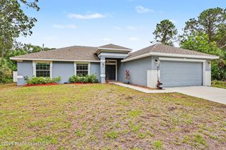 325 Kapok Court NW, Palm Bay, FL 32907