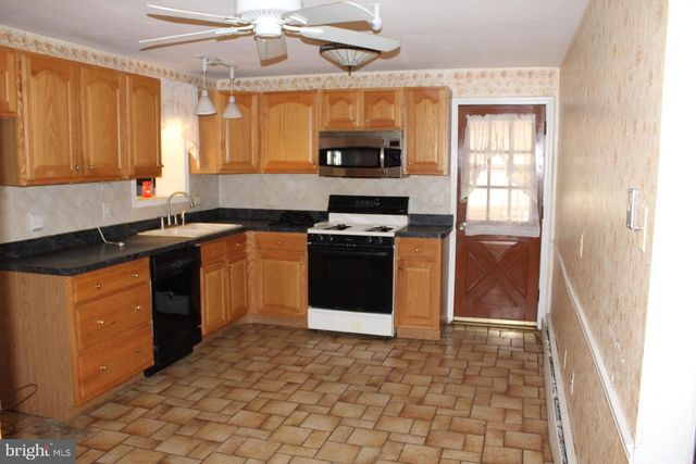 223 ROSEWOOD AVE, Langhorne, PA 19047