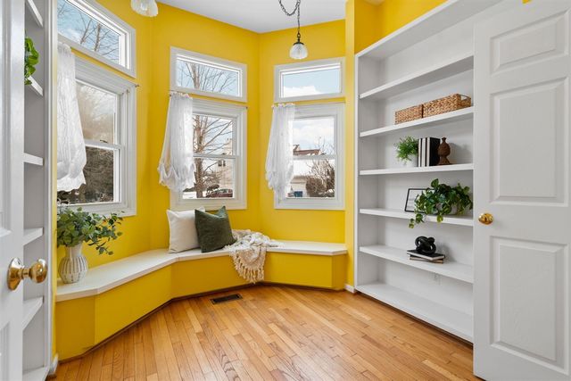 5971 Creekview Court, Ann Arbor, MI 48108