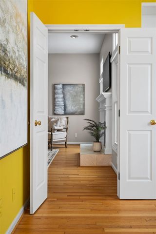 5971 Creekview Court, Ann Arbor, MI 48108