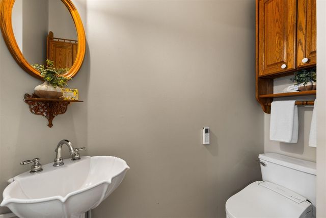 5971 Creekview Court, Ann Arbor, MI 48108