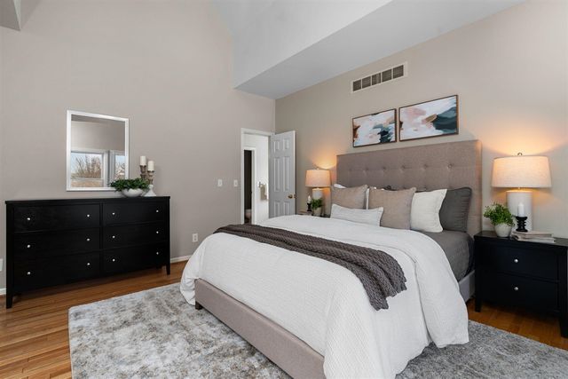 5971 Creekview Court, Ann Arbor, MI 48108