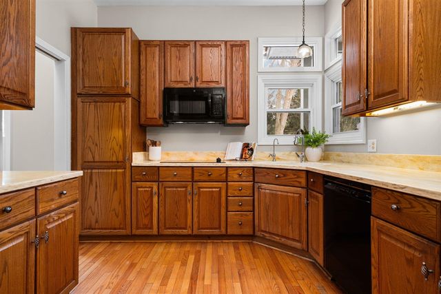 5971 Creekview Court, Ann Arbor, MI 48108