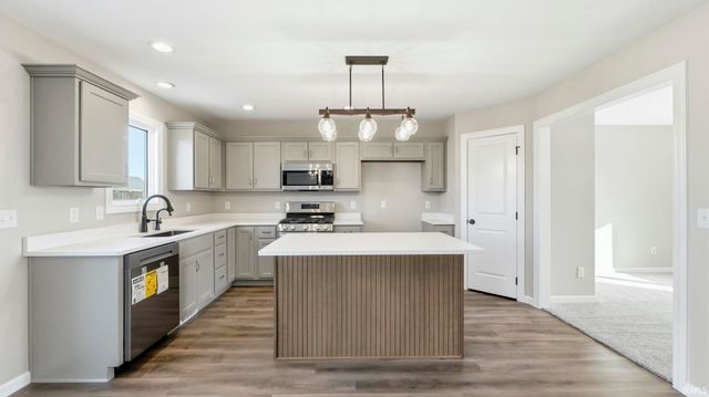 310 Cottonwood Court, Markle, IN 46770