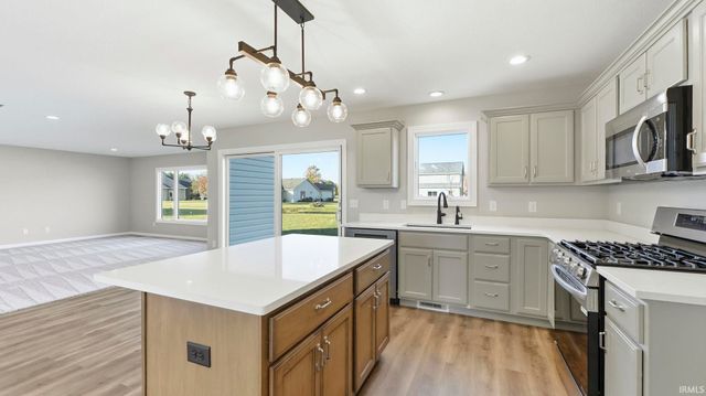 310 Cottonwood Court, Markle, IN 46770