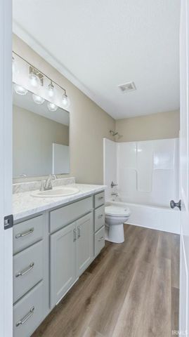 310 Cottonwood Court, Markle, IN 46770