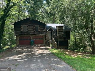 847 Chartley Drive SW, Lilburn, GA 30047