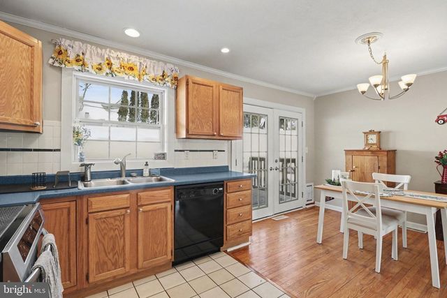 7256 SANDY HOLLOW RD, Harrisburg, PA 17112