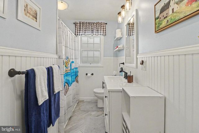 7256 SANDY HOLLOW RD, Harrisburg, PA 17112