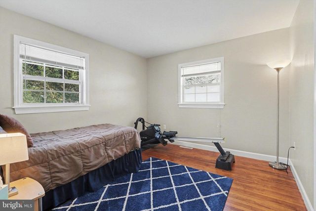 7256 SANDY HOLLOW RD, Harrisburg, PA 17112