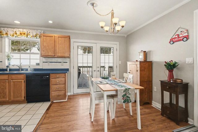 7256 SANDY HOLLOW RD, Harrisburg, PA 17112