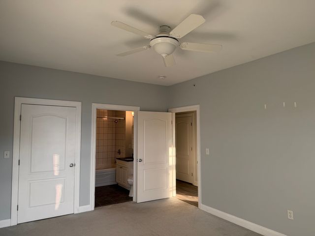 501 Commerce 1-305, Braintree, MA 02184