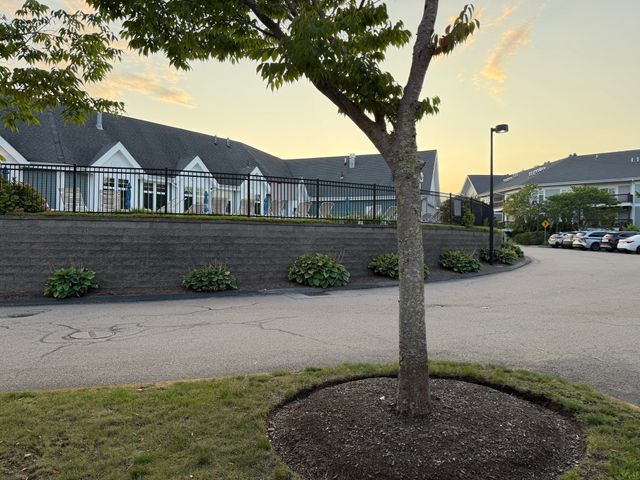 501 Commerce 1-305, Braintree, MA 02184