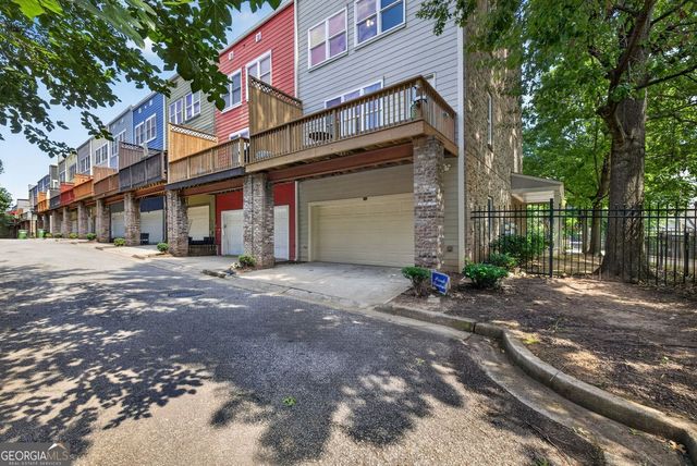 816 Liberty Commons Drive NW, Atlanta, GA 30314