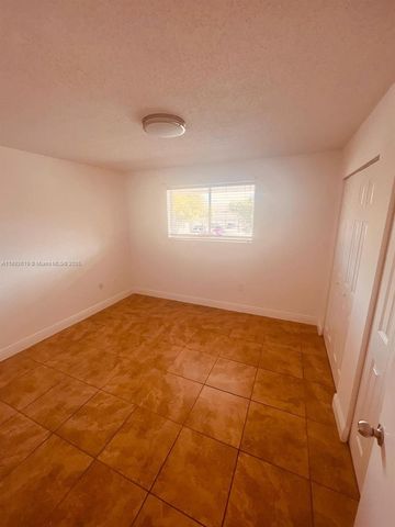 7785 W 30th Ct F-210, Hialeah, FL 33018