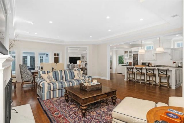 2431 Bayshore Drive, Newport Beach, CA 92663