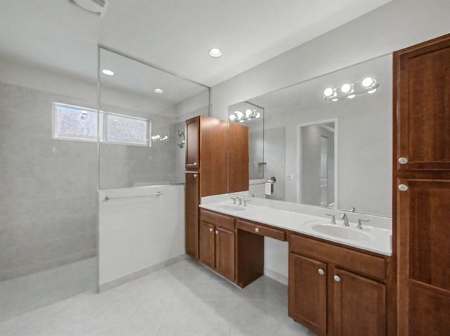 11861 SW Crestwood Circle, Port St. Lucie, FL 34987
