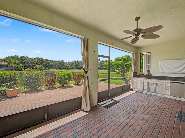 11861 SW Crestwood Circle, Port St. Lucie, FL 34987