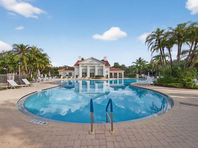11861 SW Crestwood Circle, Port St. Lucie, FL 34987
