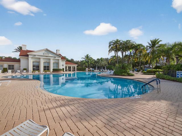 11861 SW Crestwood Circle, Port St. Lucie, FL 34987