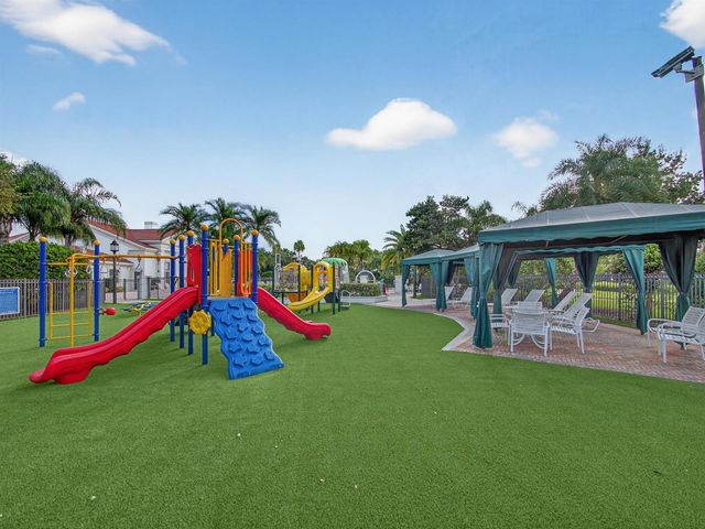 11861 SW Crestwood Circle, Port St. Lucie, FL 34987