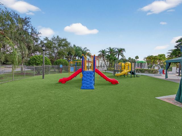 11861 SW Crestwood Circle, Port St. Lucie, FL 34987