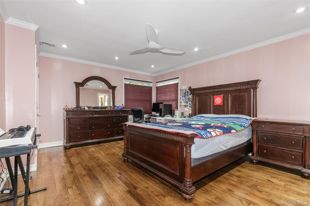 3 Saint Lawrence Place, Jericho, NY 11753