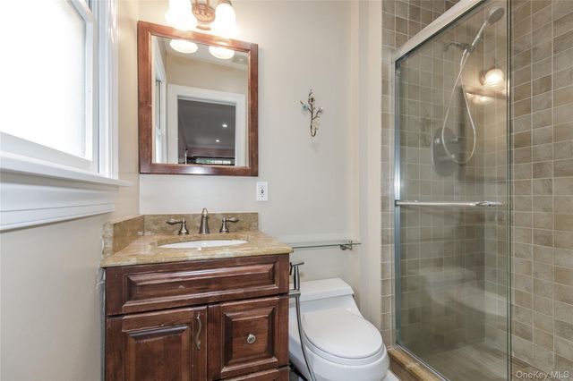 3 Saint Lawrence Place, Jericho, NY 11753