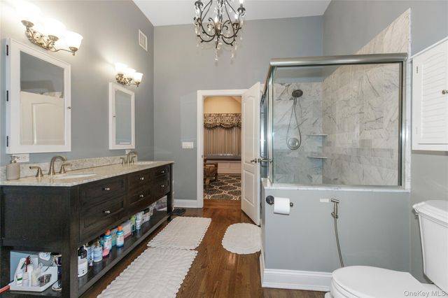 3 Saint Lawrence Place, Jericho, NY 11753