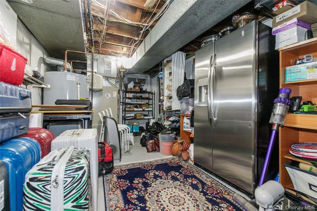 3 Saint Lawrence Place, Jericho, NY 11753