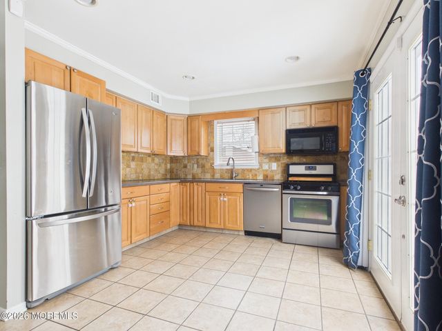 39 Virginia Drive, Howell, NJ 07731