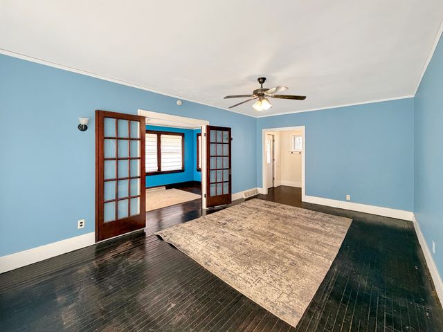 405 N Apple Avenue, Freeport, IL 61032