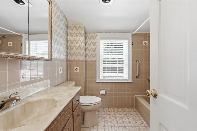 31 Beech Street, Dedham, MA 02026