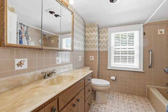 31 Beech Street, Dedham, MA 02026
