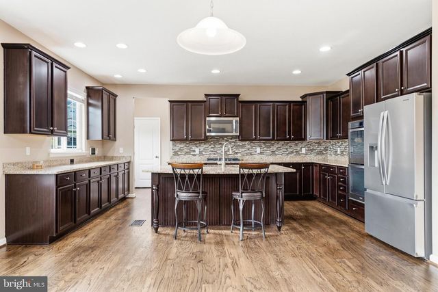 8 BRADBURY WAY, Stafford, VA 22554