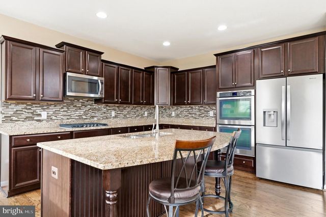 8 BRADBURY WAY, Stafford, VA 22554